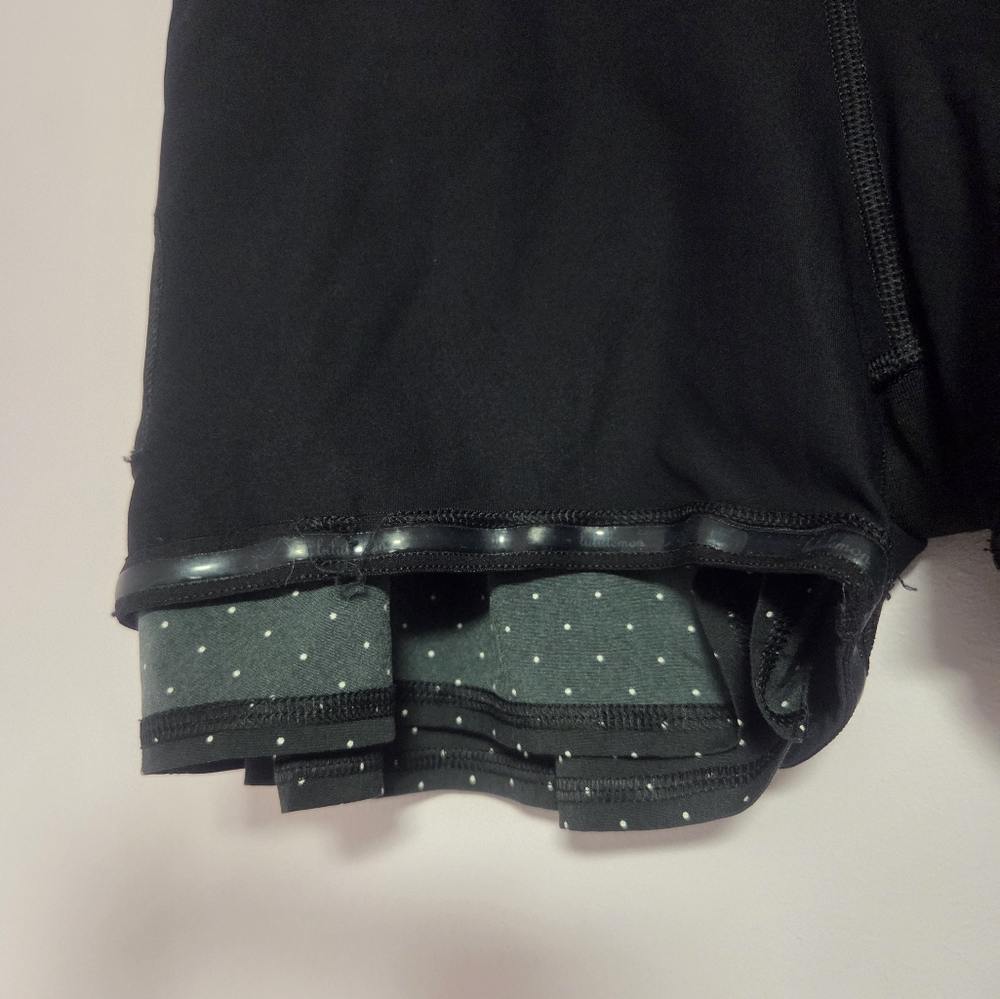 Lululemon Athletica Black and White Skater Mini Skirt - Picture 10 of 10